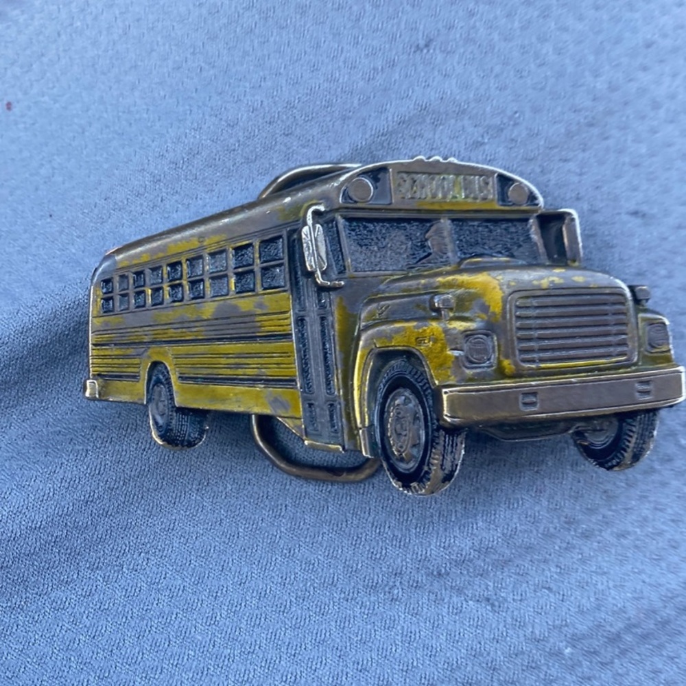 Vintage belt buckle 1982
